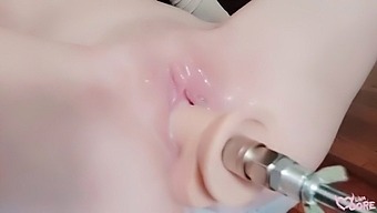 Amateur Female Ejaculates During Messy Orgasm