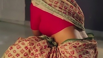 Watch The Full Movie Of A Stunning Bhabhi Getting Naked In Hd