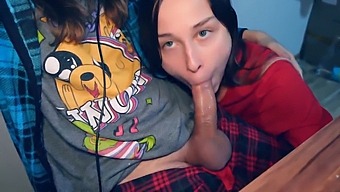 Stepsister Enjoys Pleasuring Her Gaming Partner'S Penis