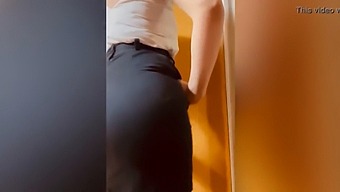 A Seductive Educator Records And Transmits A Video To One Of Her Pupils